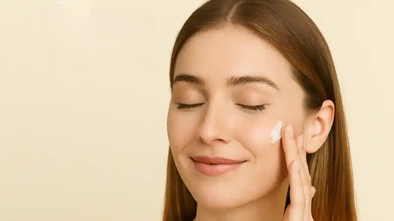 Soin visage au beurre de karité : 5 recettes DIY